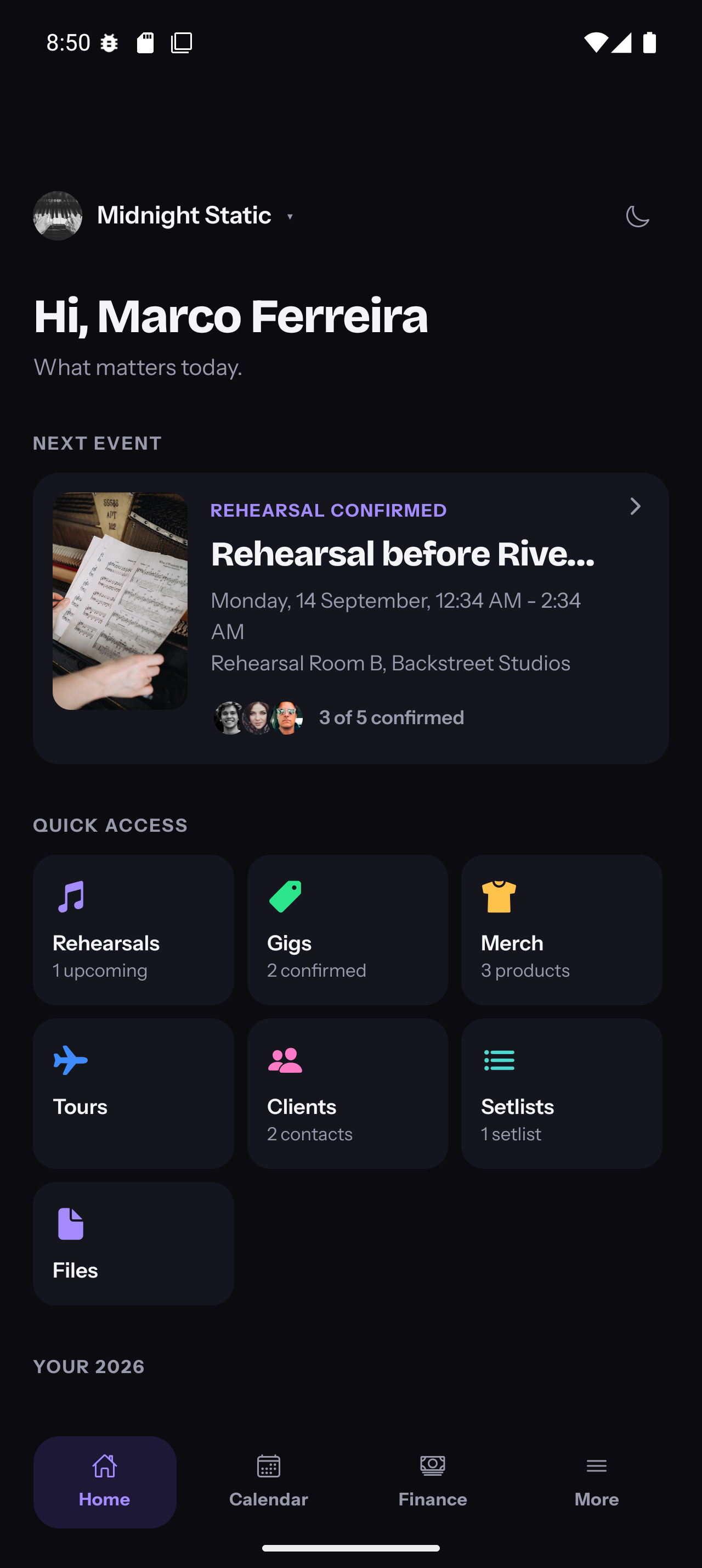 Home dashboard with next event and quick access
